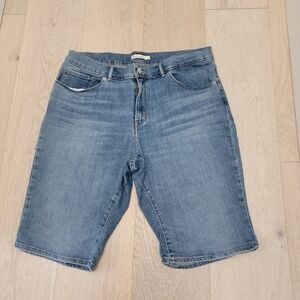 Levis's Womens Bermuda Shorts